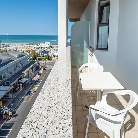 Hotel Olympic Misano Adriatico Esterno foto