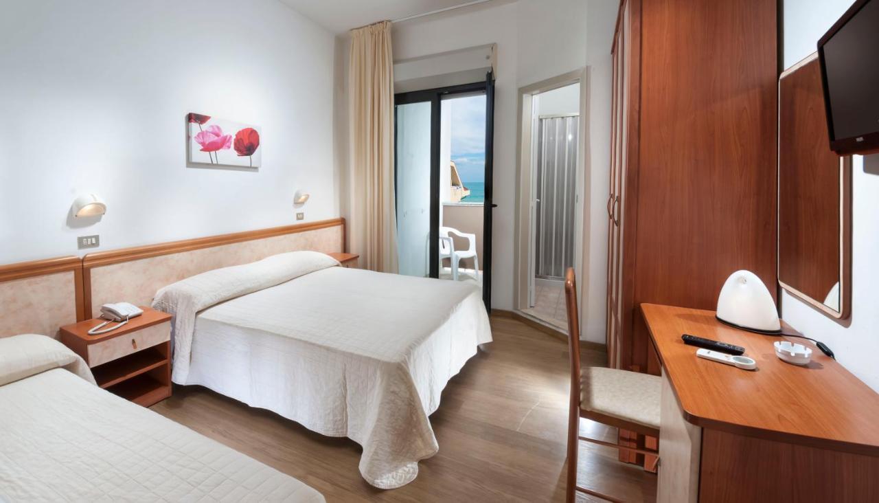 Hotel Olympic Misano Adriatico Esterno foto