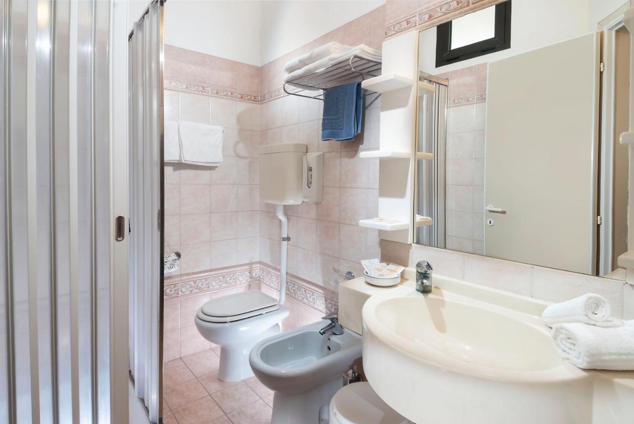 Hotel Olympic Misano Adriatico Esterno foto
