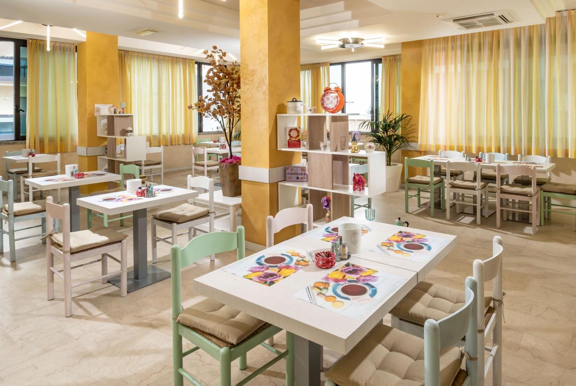 Hotel Olympic Misano Adriatico Esterno foto